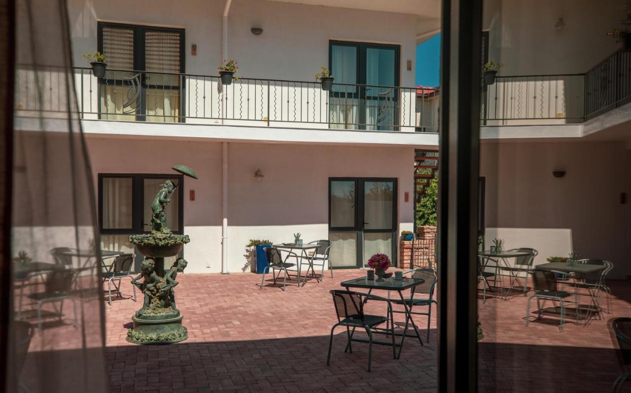 Hotel Sunny Border (Adults Only) Vama Veche Exterior foto